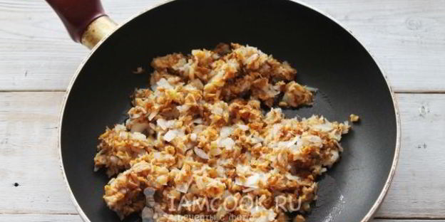 пирожки с грибами и яйцом