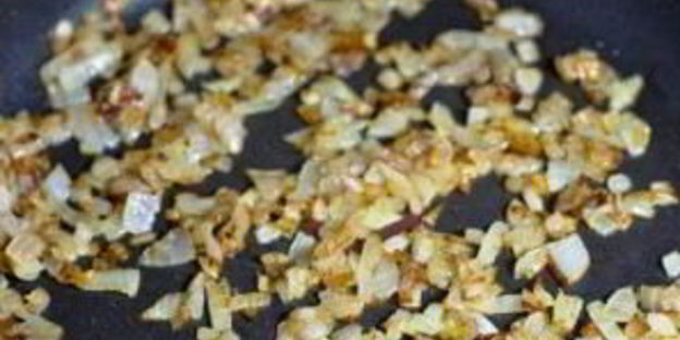 пирожки с мясом и рисом