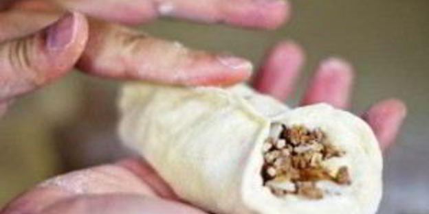 пирожки с мясом и рисом