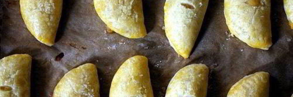 Пирожки с персиками