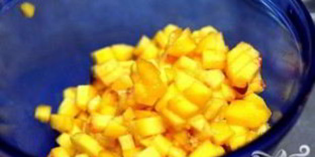 пирожки с персиками