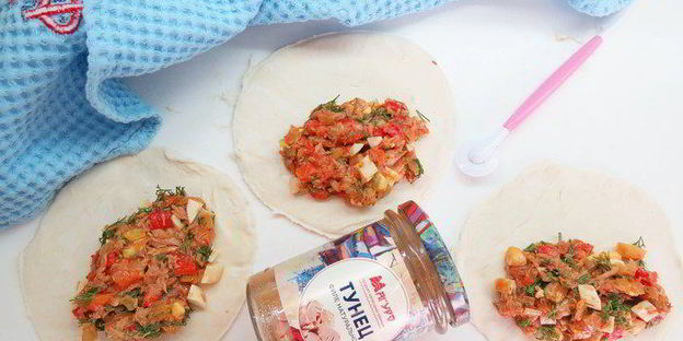 пирожки с тунцом