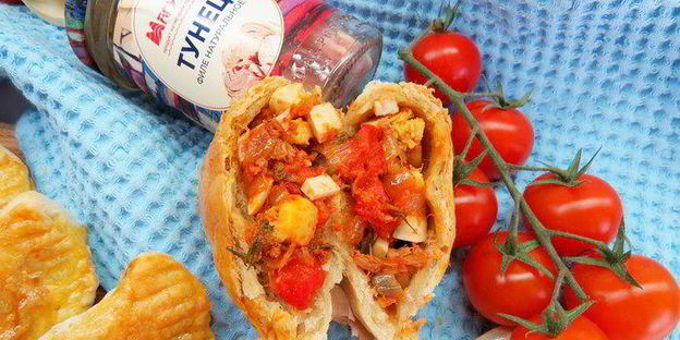 пирожки с тунцом