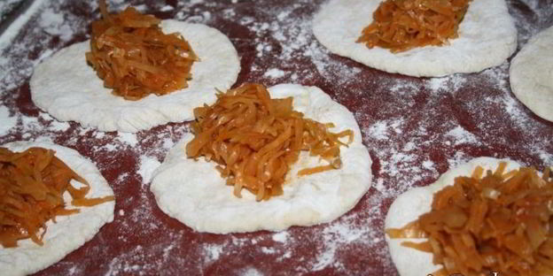 сладкие пирожки с капустой