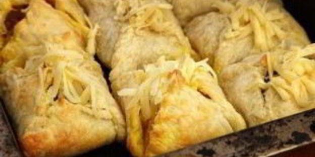 слоеные пирожки с овощной начинкой