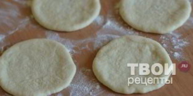 жареные пирожки с картошкой