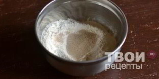 жареные пирожки с луком и яйцом