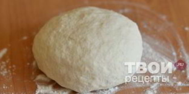 жареные пирожки с луком и яйцом