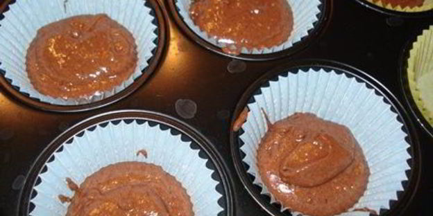 миндальные экспресс-пирожные с двумя видами шоколада