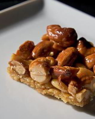 Ореховые пирожные с медом