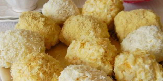 пирожное из слоеного теста