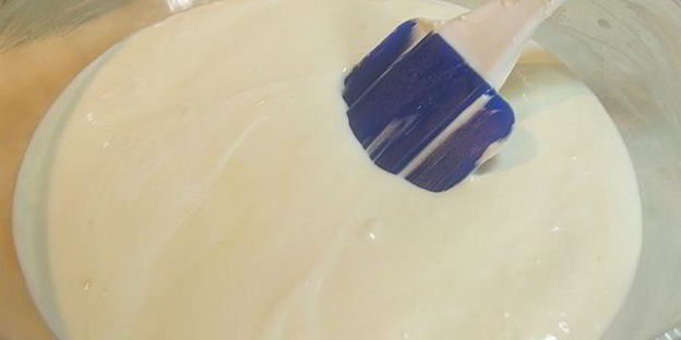 пирожное сердечное с шоколадным муссом