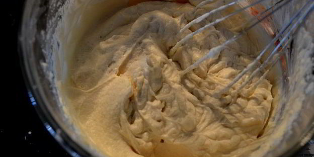 шоколадно-карамельный брауни