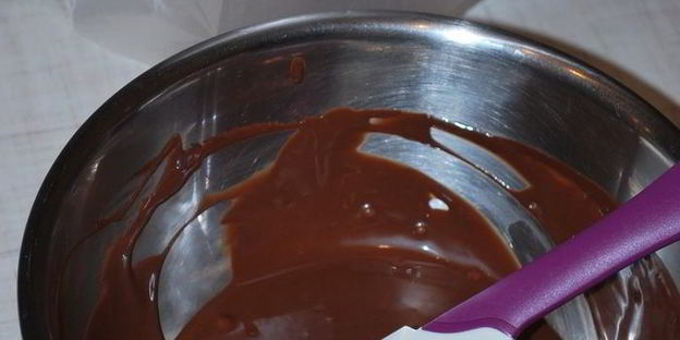 шоколадно-мятные пирожные с арахисовой пастой