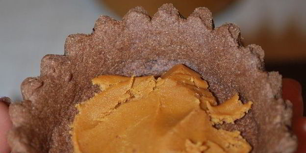 шоколадно-мятные пирожные с арахисовой пастой