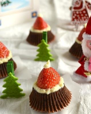 Шоколадное пирожное Дед Мороз