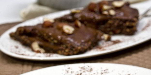 сырое шоколадное пирожное