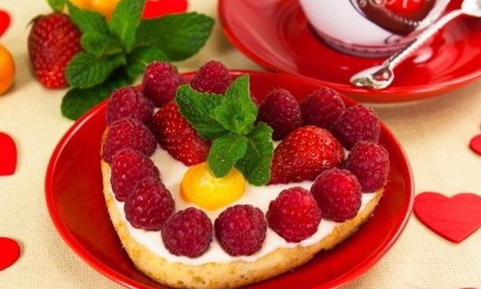 Рецепт цитрусовых пирожных валентинок с фруктами