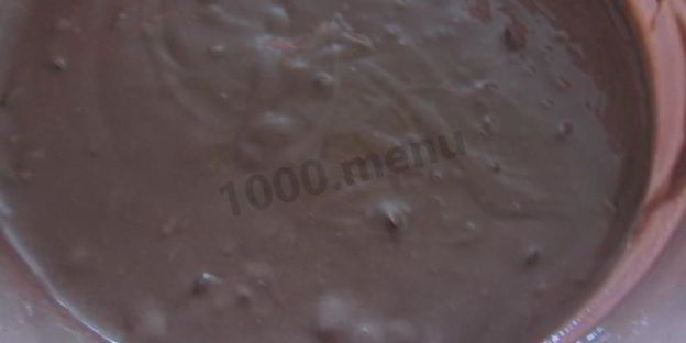 творожно-шоколадные пирожные из бисквита