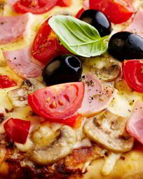 Пицца с ветчиной