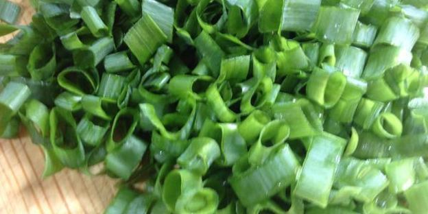 пицца по-турецки с огуречным соусом