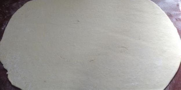 пицца по-турецки с огуречным соусом