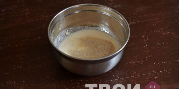 пицца с колбасой