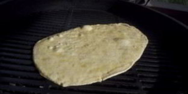 пицца с лососем