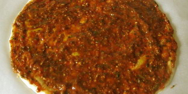 пицца с маринованным мясом