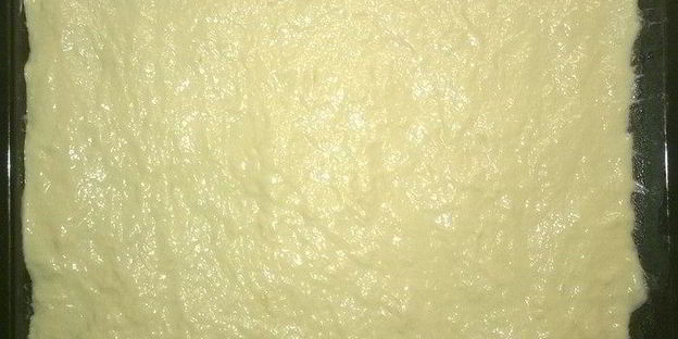 пицца с вареной колбасой