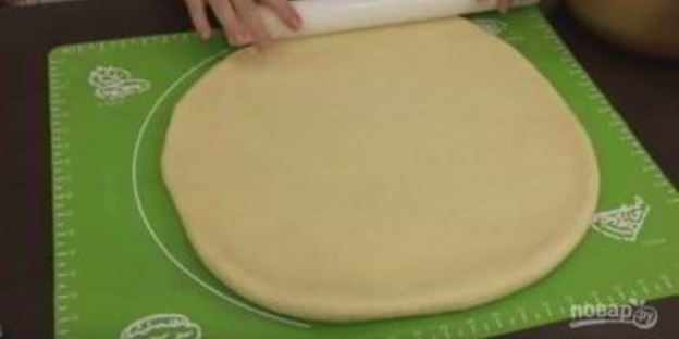 американские пончики, покрытые шоколадом