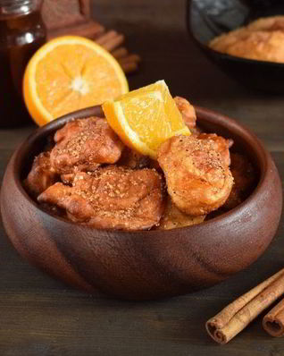 Пончики на кефире с пряным сахаром и шоколадным соусом