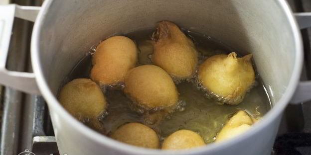 пончики на сгущенном молоке