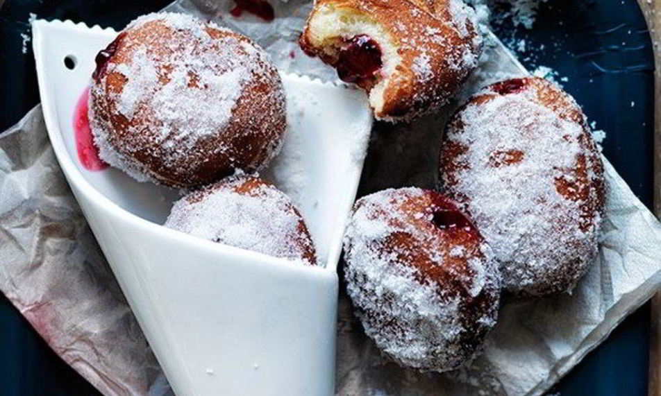 Рецепт пончиков с малиновой начинкой