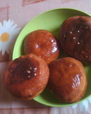 Пончики с шоколадной глазурью
