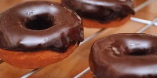 пончики с шоколадом