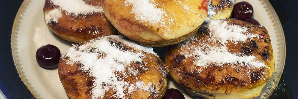 Пончики с вишней