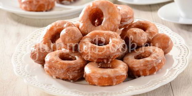 пончики сахарные с глазурью
