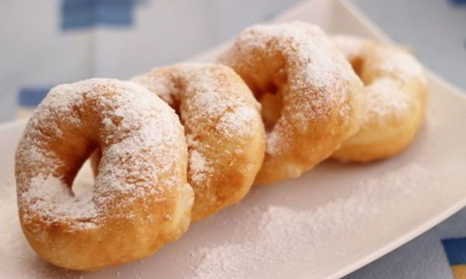 Рецепт пышных домашних пончиков на дрожжах