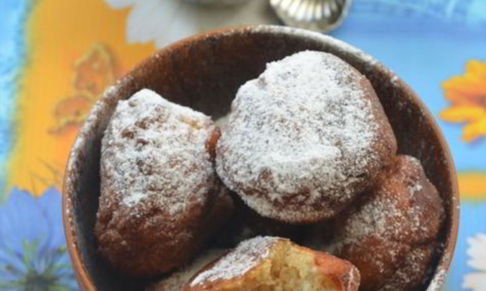 Рецепт творожных пончиков с малиной