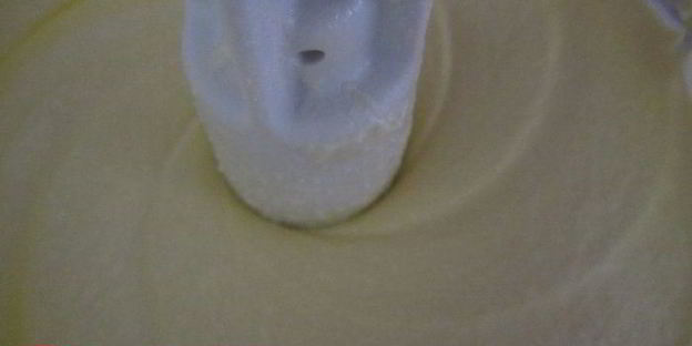 творожные пончики с вишней