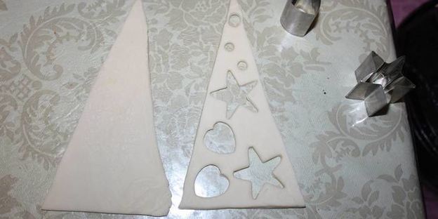 праздничные слойки с джемом