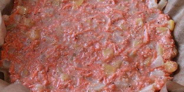 коврижка морковная с фруктами