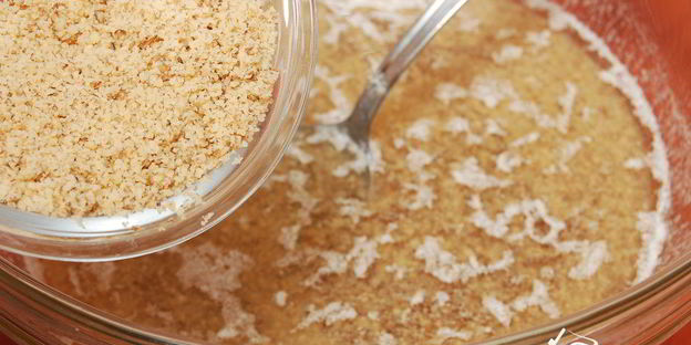 постная медовая коврижка с яблоками