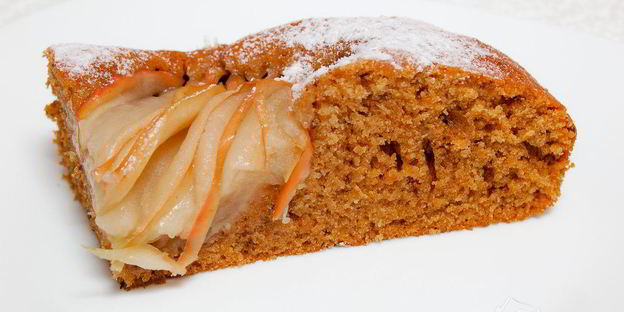 постная медовая коврижка с яблоками