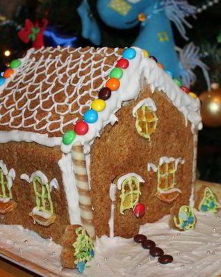 Рождественский пряничный ароматный домик