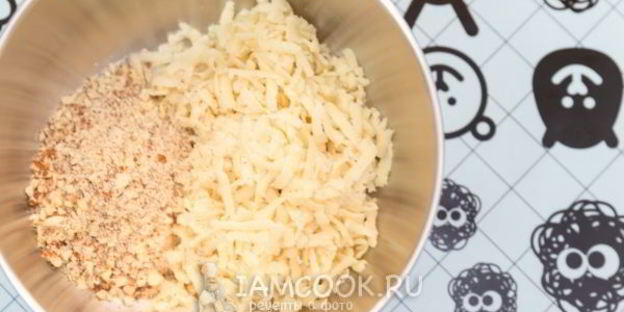 рулетики с марципаном и миндалем