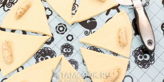 рулетики с марципаном и миндалем