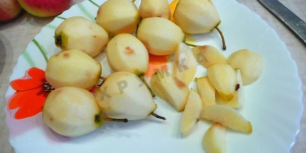 пирог шарлотка с грушей