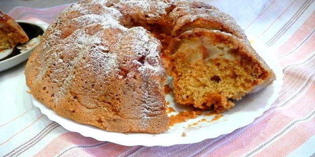 пирог шарлотка с грушей